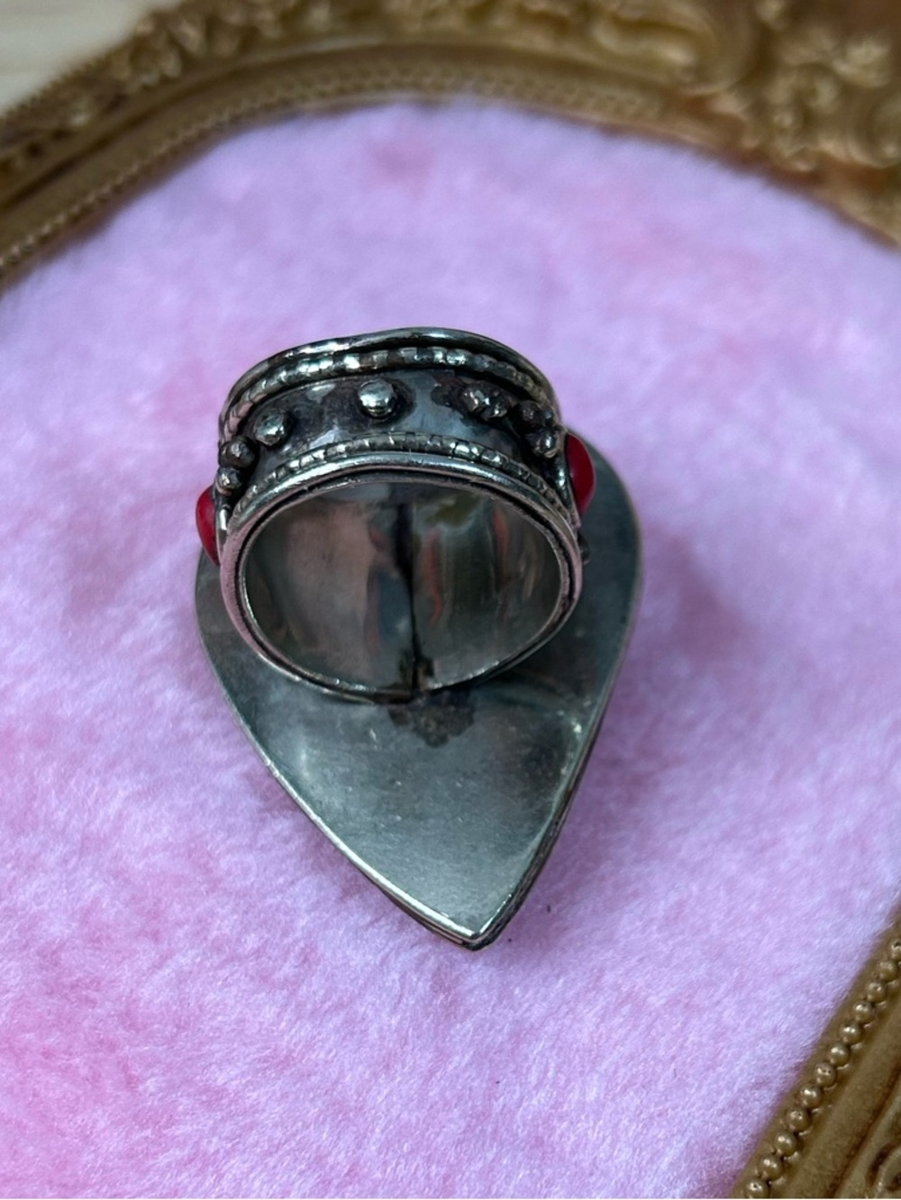 Vintage Tibetan Silver Shield Ring Size 9 - Picture 6 of 10